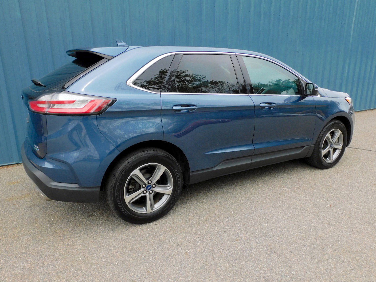 Used 2019 Ford Edge SEL w/ Equipment Group 201A AWD/4WD image 5