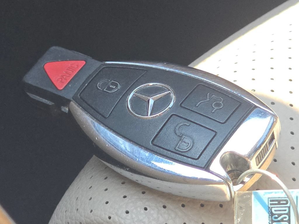 Used 2015 Mercedes-Benz C 300 4MATIC Sedan image 33