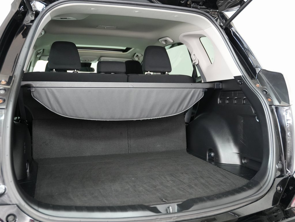 Used 2017 Toyota RAV4 XLE image 37