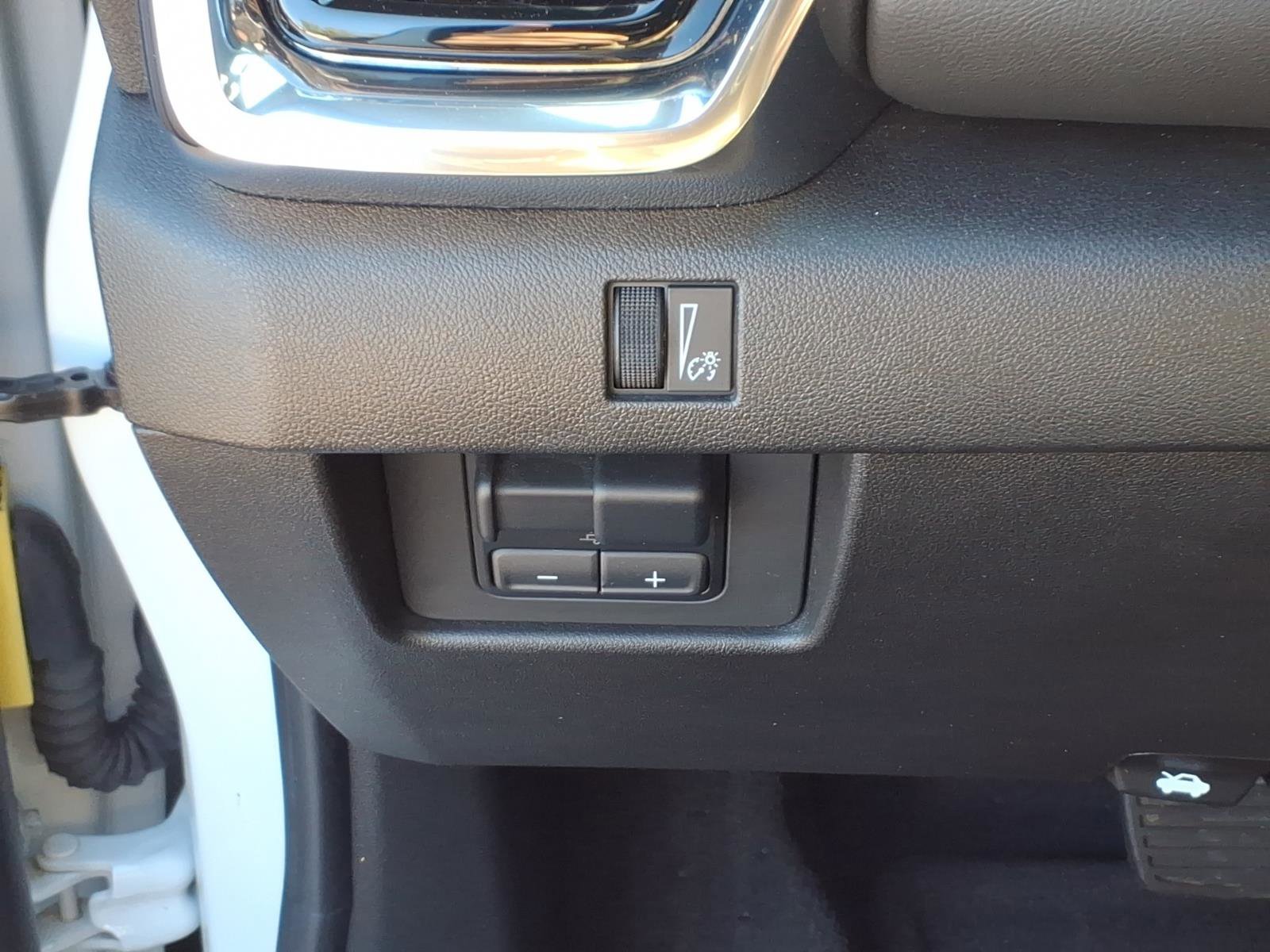 Used 2024 GMC Canyon Elevation w/ Convenience Package image 22