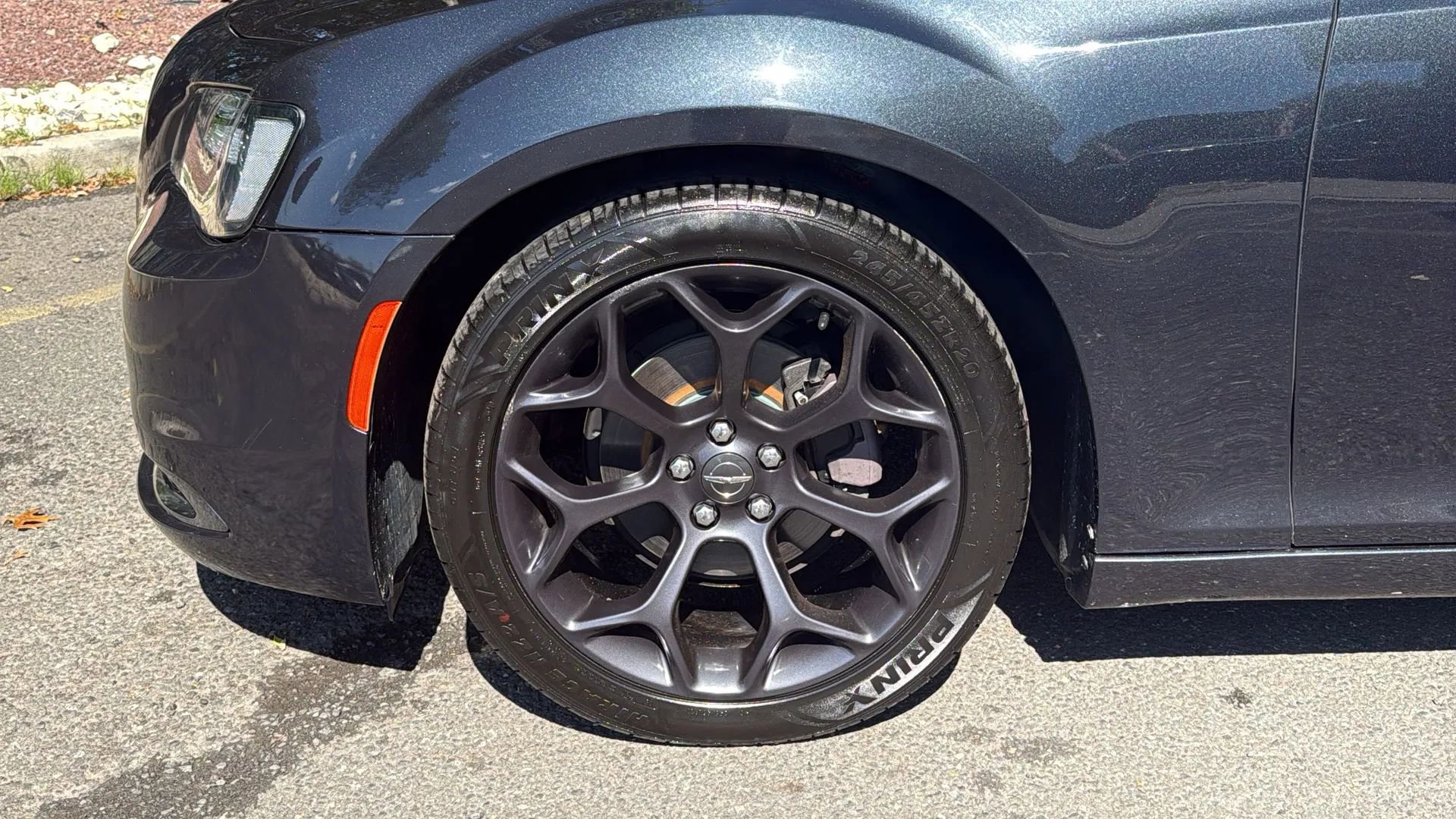 Used 2019 Chrysler 300 Touring w/ Sport Appearance Package image 33