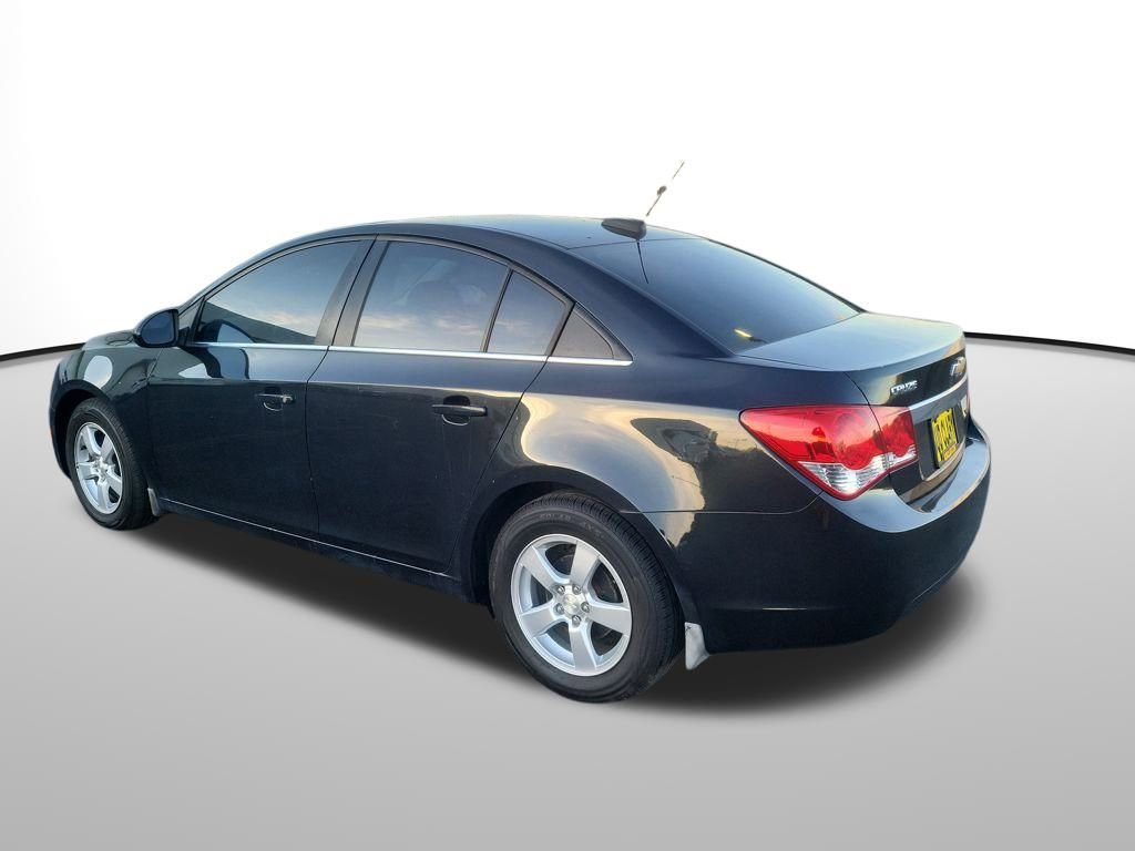 Used 2015 Chevrolet Cruze LT w/ Technology Package image 7