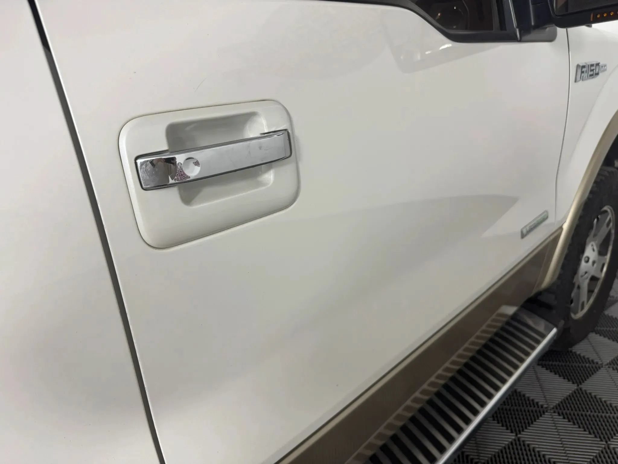 Used 2012 Ford F150 Lariat w/ Lariat Chrome Pkg AWD/4WD image 27