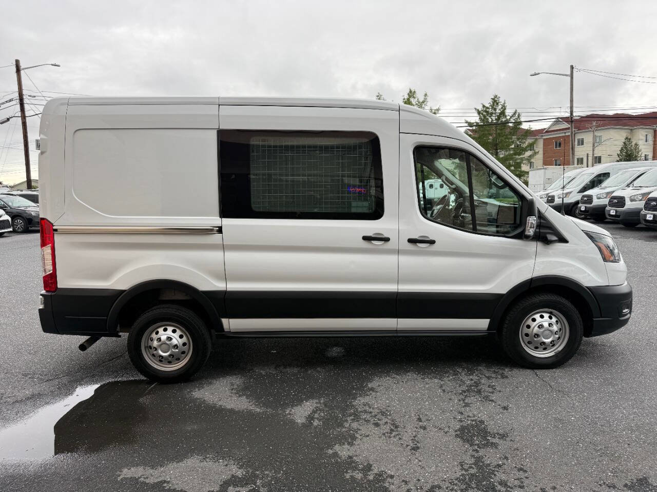 Used 2023 Ford Transit 250 Medium Roof AWD image 32