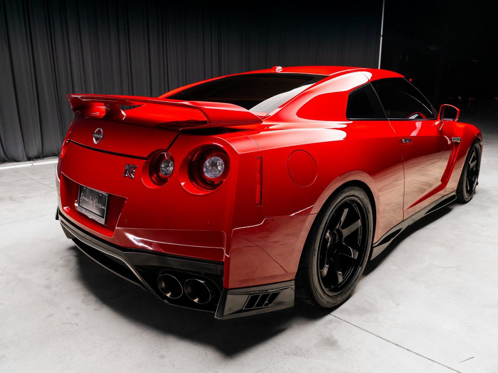Used 2023 Nissan GT-R Premium w/ Floor Mat Package image 13