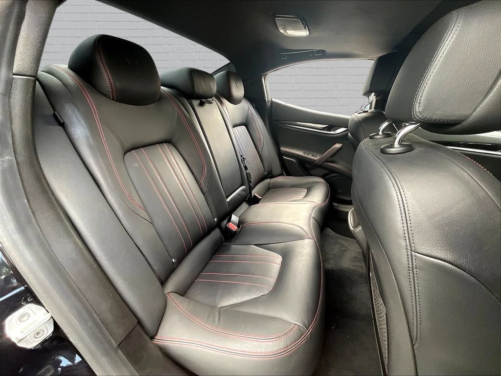 Used 2021 Maserati Ghibli S RWD image 21