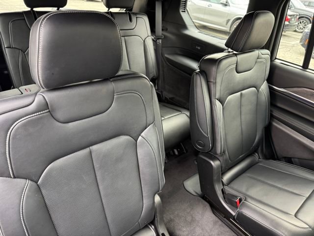 Used 2021 Jeep Grand Cherokee L Overland w/ Luxury Tech Group IV image 32