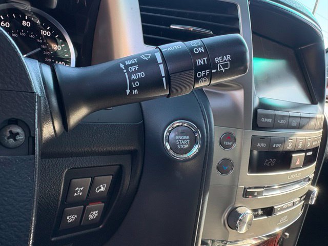 Used 2015 Lexus LX 570 4WD image 22