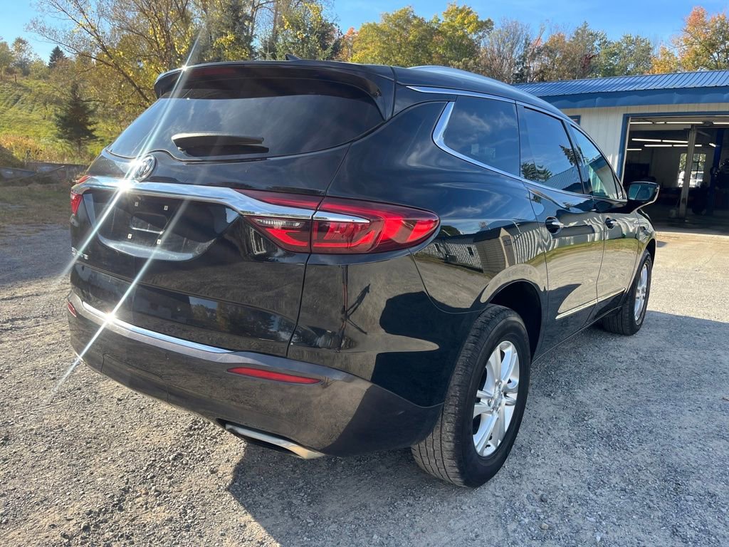 Used 2021 Buick Enclave Essence image 6