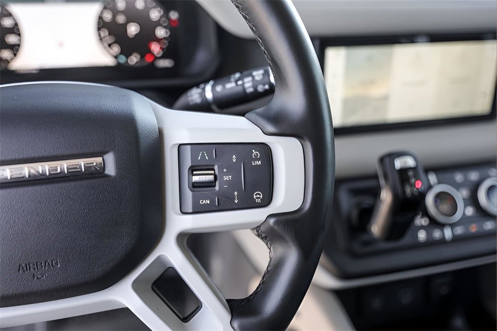 Used 2024 Land Rover Defender 110 X-Dynamic SE image 13