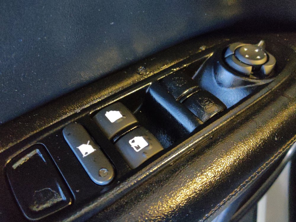 Used 2021 Jeep Compass Sport image 27