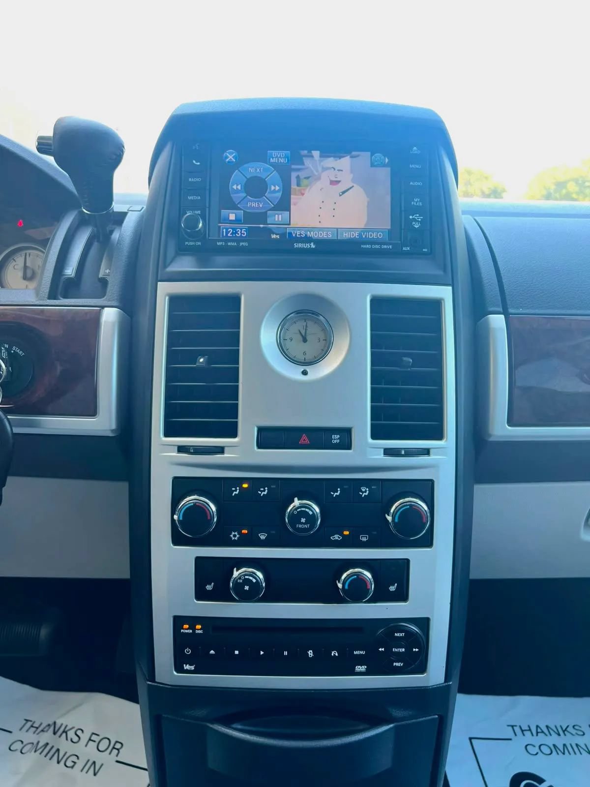 Used 2010 Chrysler Town & Country Touring Plus w/ Safetytec Group FWD image 34