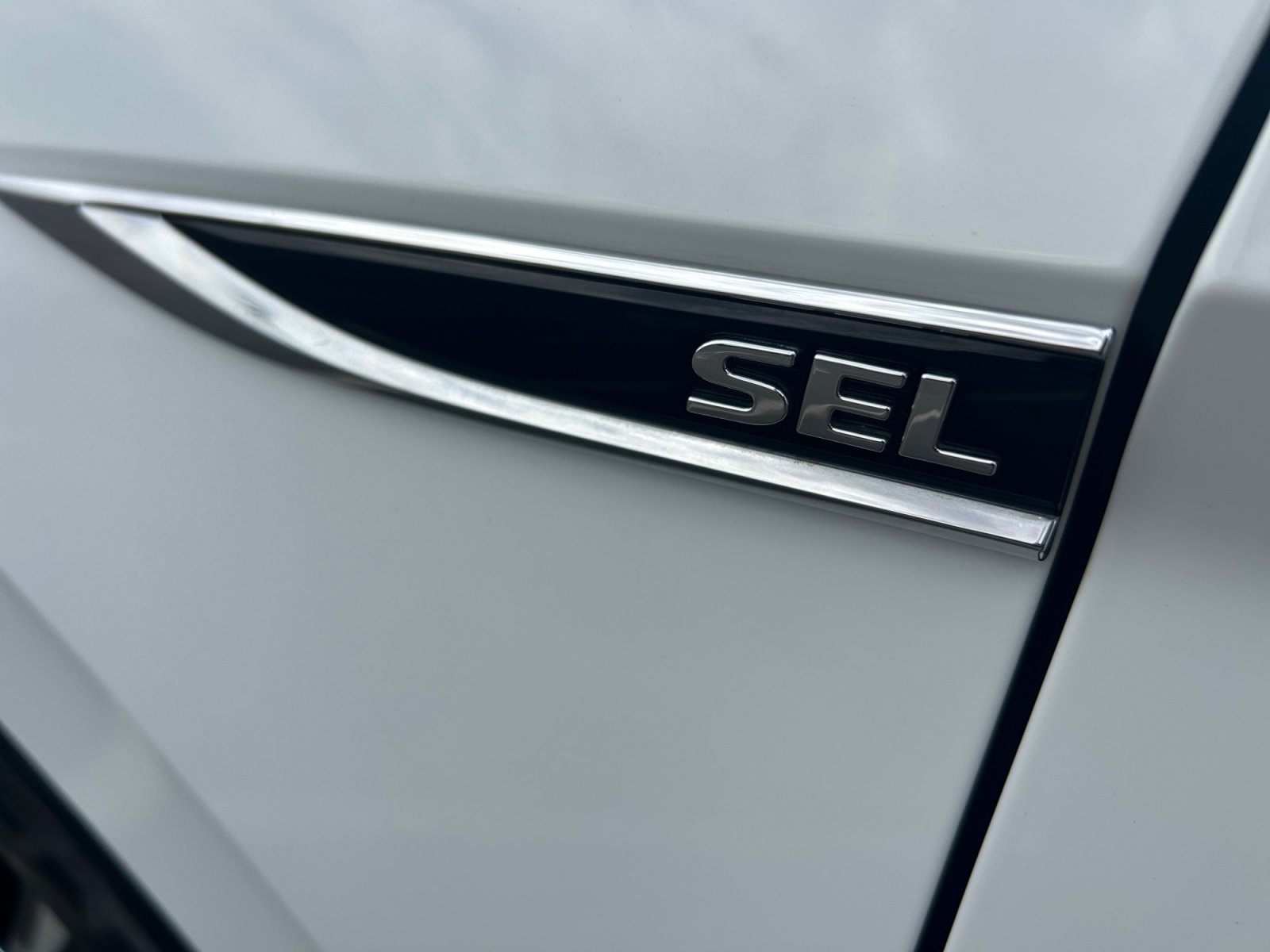 Used 2019 Volkswagen Jetta SEL w/ Cold Weather Package FWD image 22