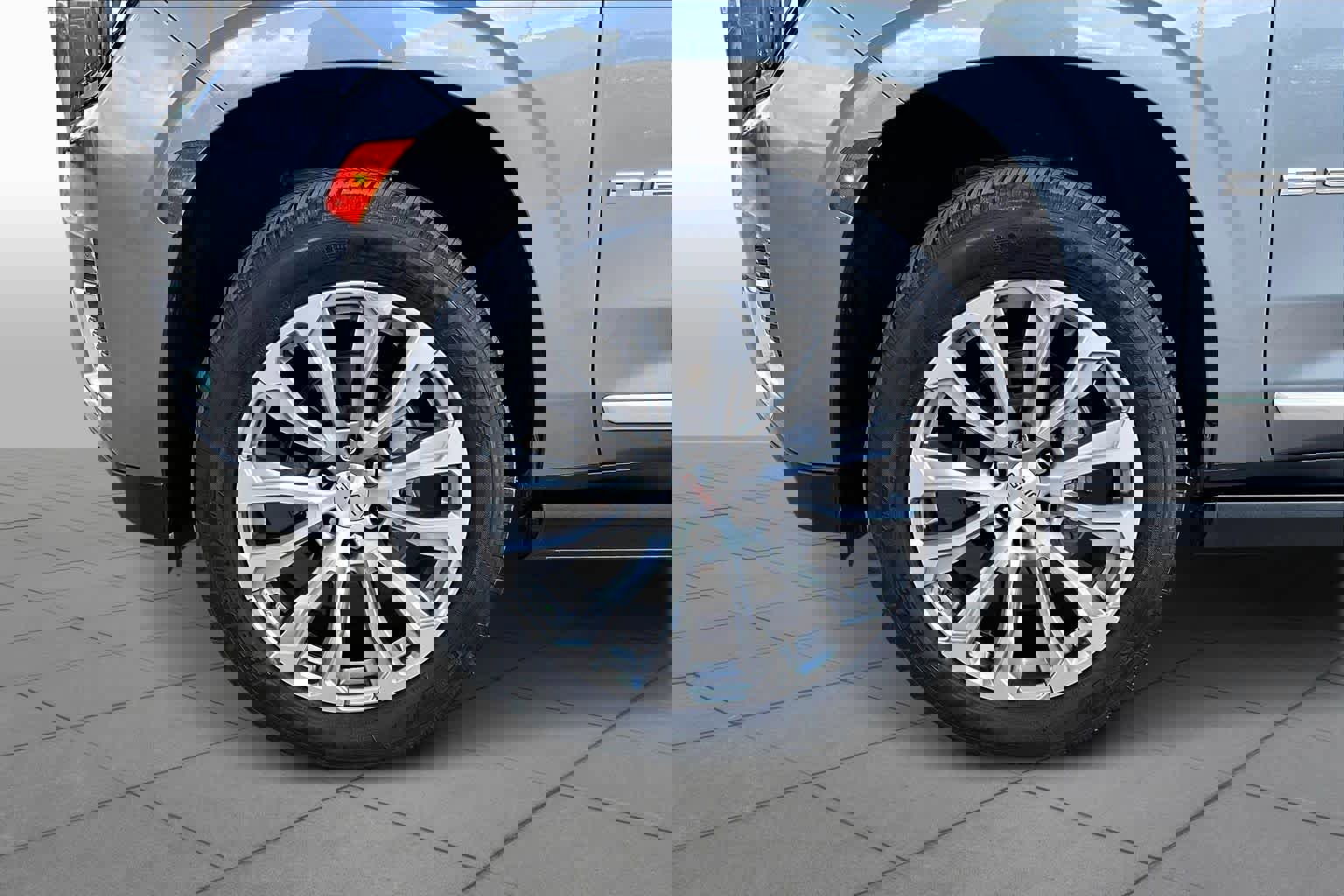 Certified 2021 GMC Yukon Denali w/ Denali Ultimate Package image 9