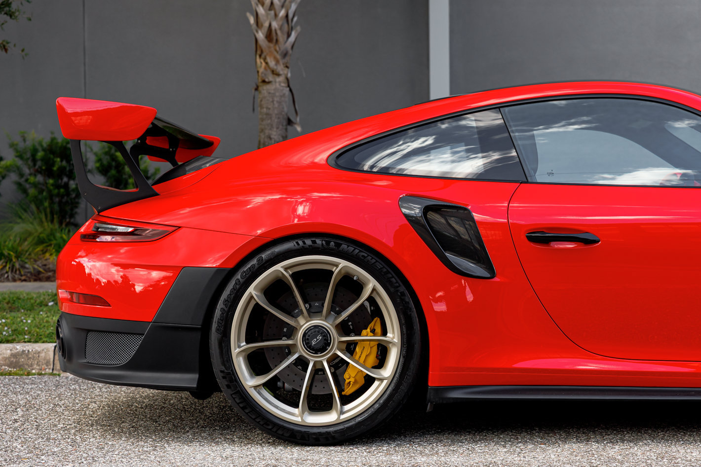 Used 2018 Porsche 911 GT2 RS RWD image 19