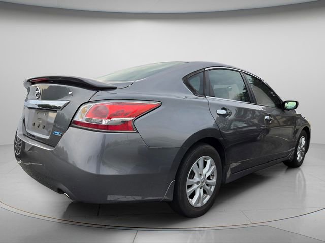 Used 2014 Nissan Altima 2.5 S w/ Sport Value Package FWD image 5