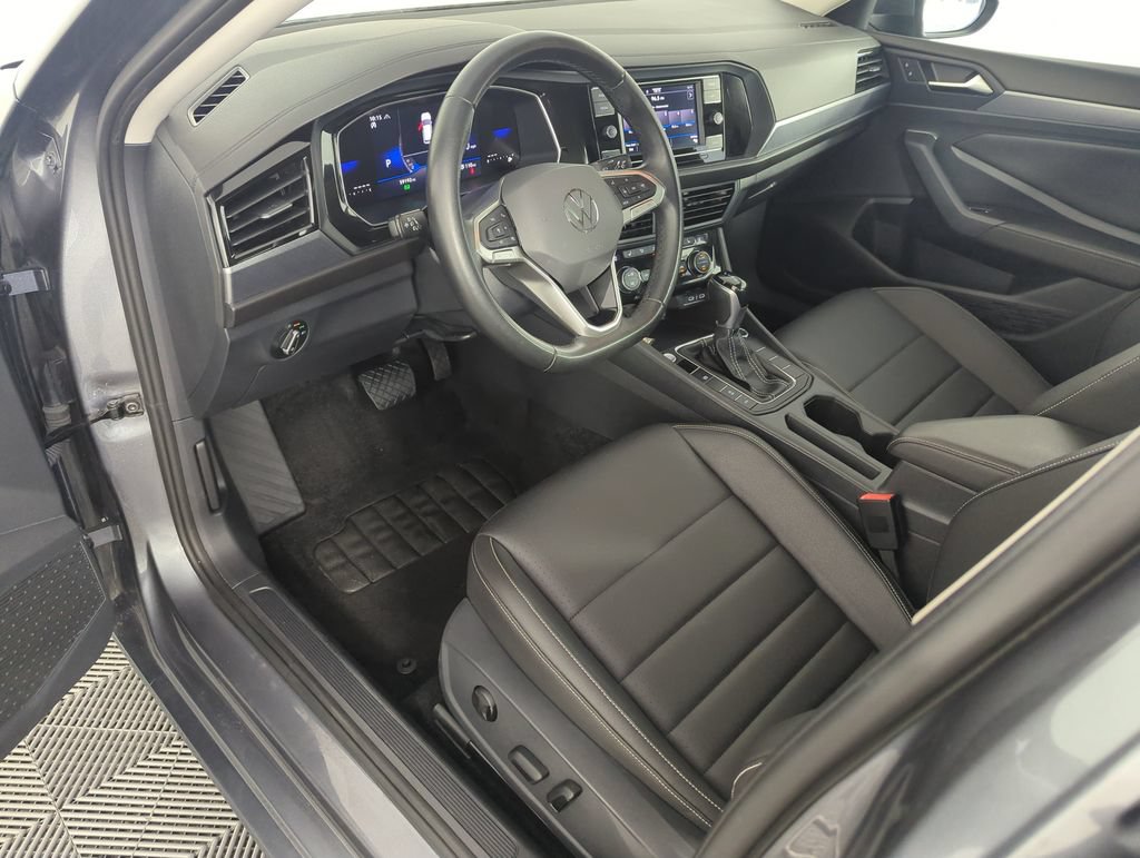 Used 2024 Volkswagen Jetta SE FWD image 10