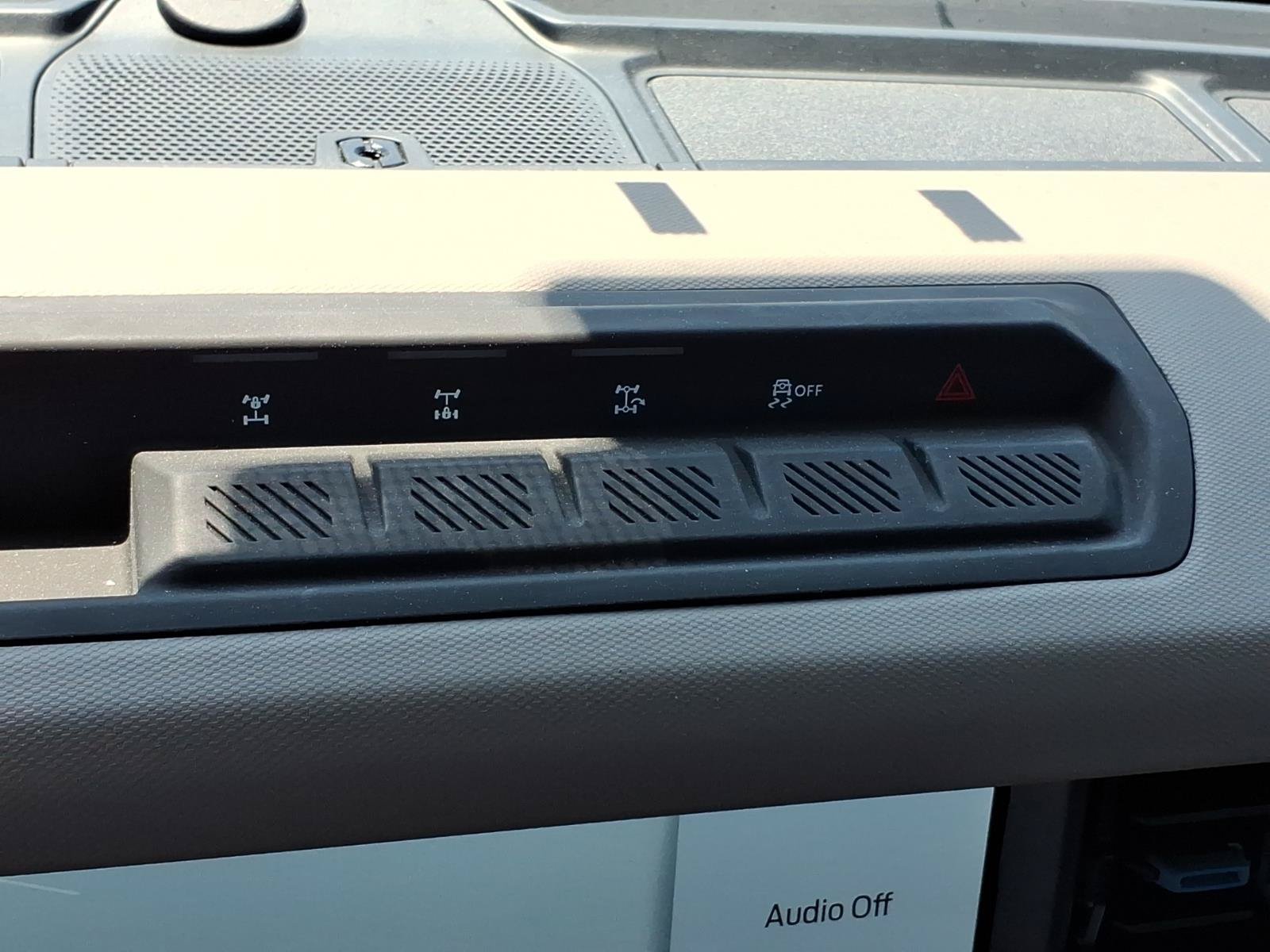 Used 2024 Ford Bronco Wildtrak AWD/4WD image 22