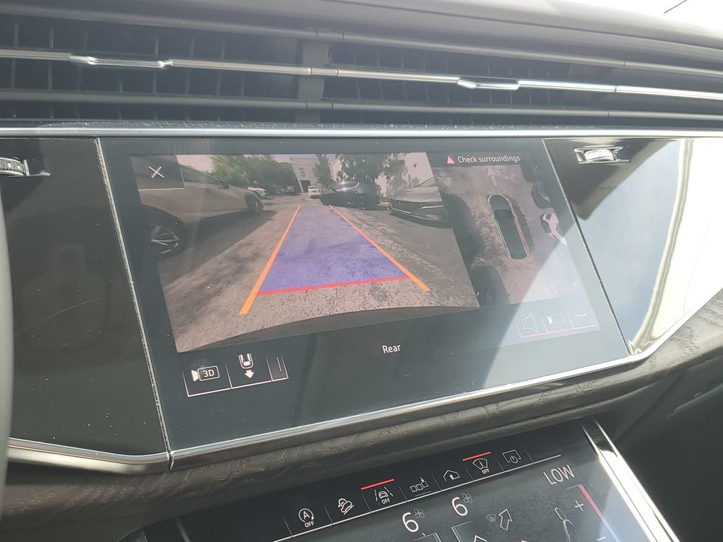 Used 2019 Audi Q8 Prestige w/ Luxury Package AWD/4WD image 30
