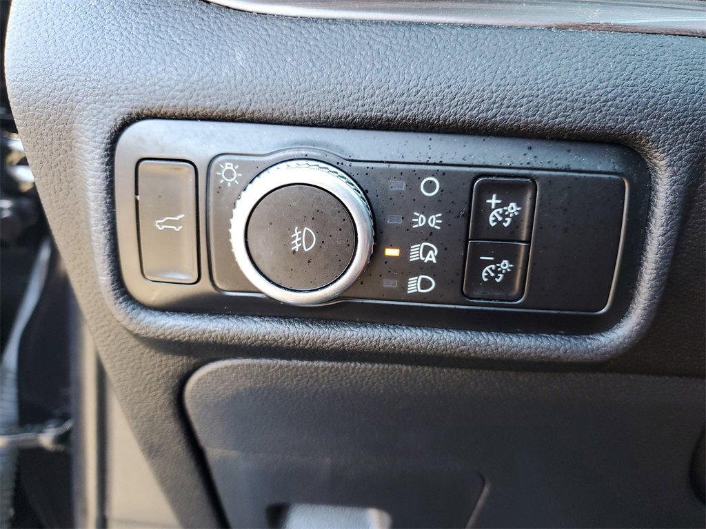 Used 2022 Ford Explorer Limited w/ Limited Technology Package image 25