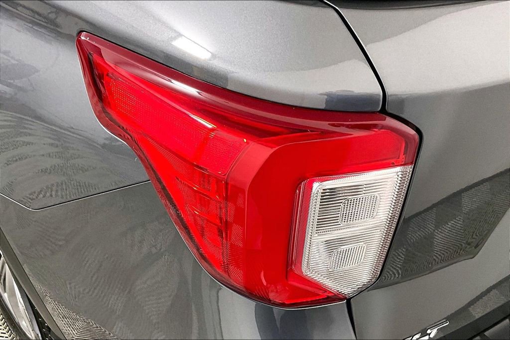 Used 2023 Ford Explorer XLT w/ Equipment Group 202A image 30
