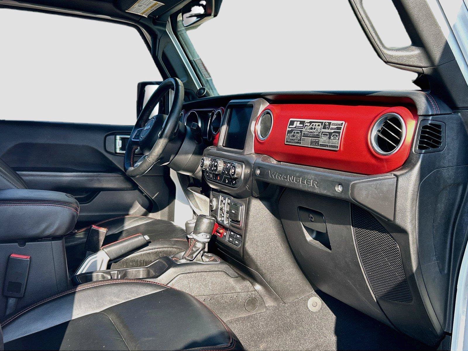 Used 2018 Jeep Wrangler Unlimited Rubicon AWD/4WD image 14