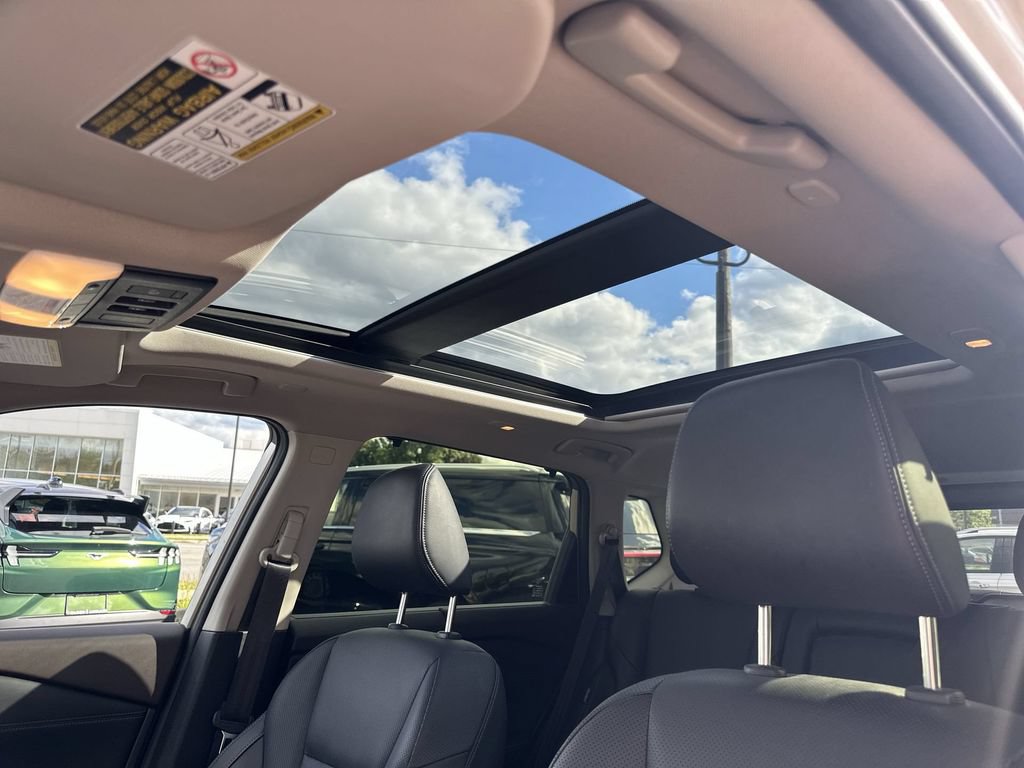 Used 2023 Nissan Rogue Platinum AWD/4WD image 16