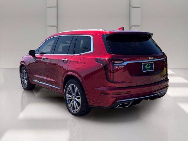 Used 2022 Cadillac XT6 Premium Luxury FWD image 3