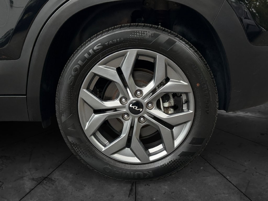 Certified 2024 Kia Seltos LX AWD/4WD image 27