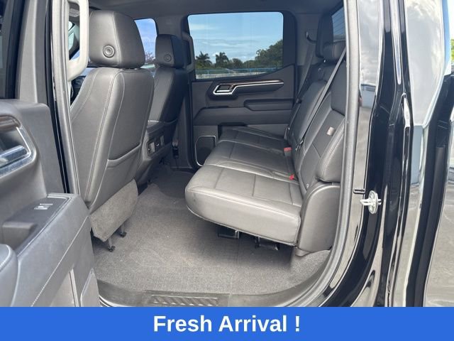 Used 2022 Chevrolet Silverado 1500 RST w/ Convenience Package II RWD image 3