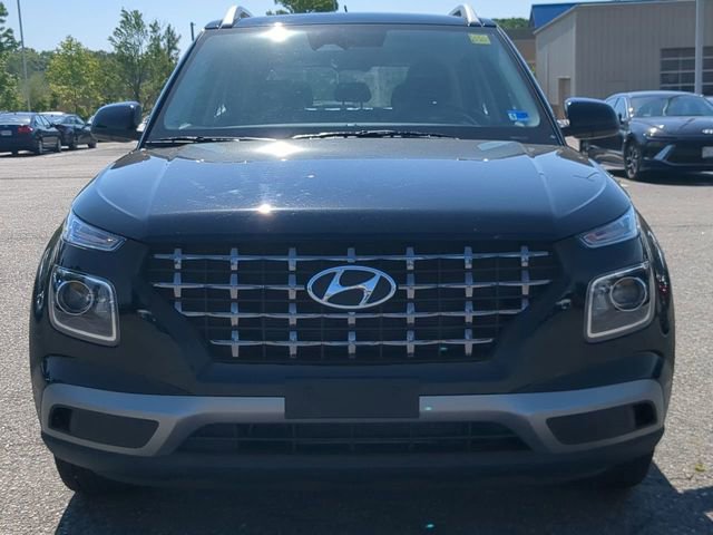 Used 2025 Hyundai Venue SEL FWD image 8