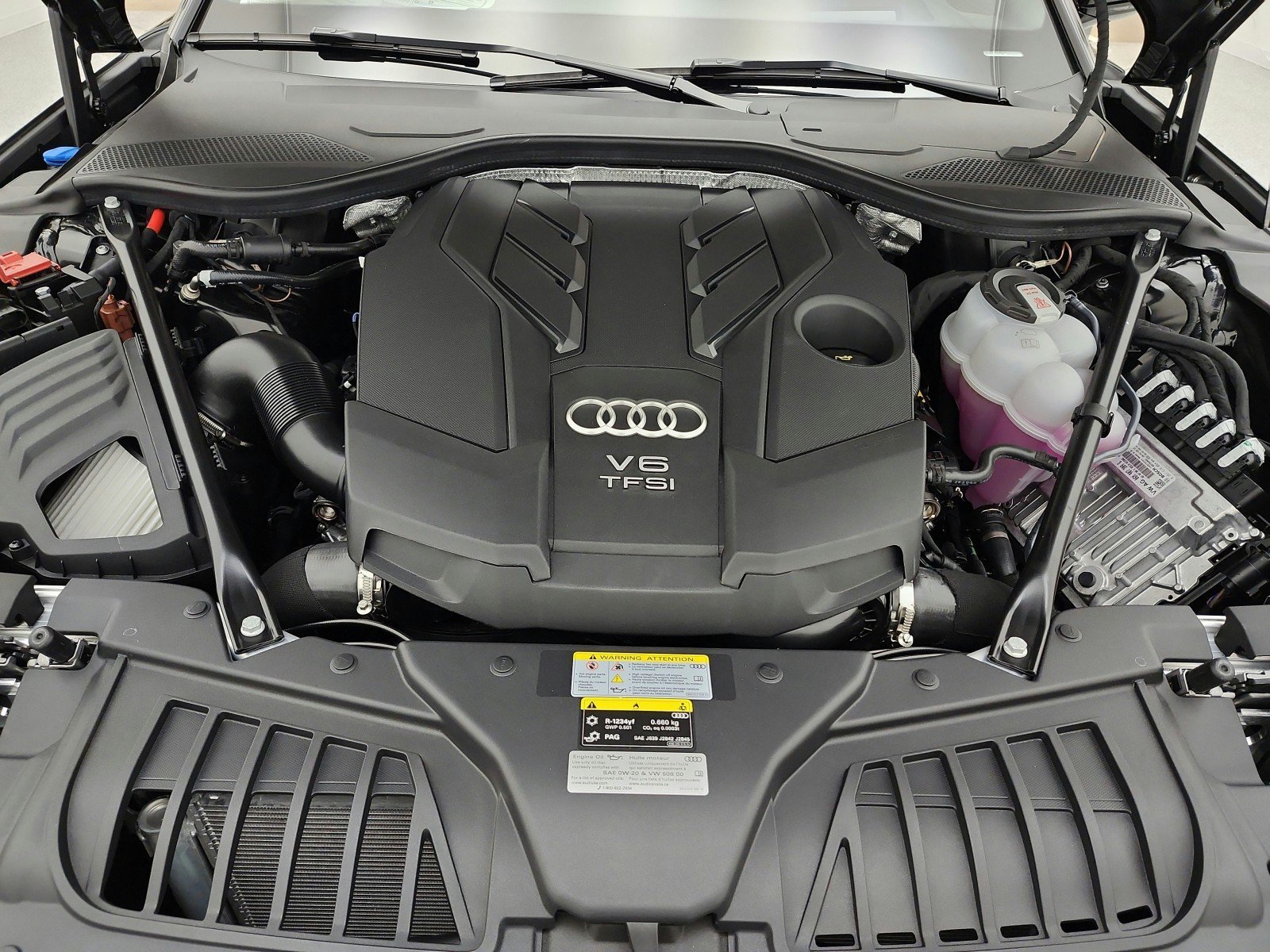 New 2026 Audi A8 L 3.0T AWD/4WD image 12