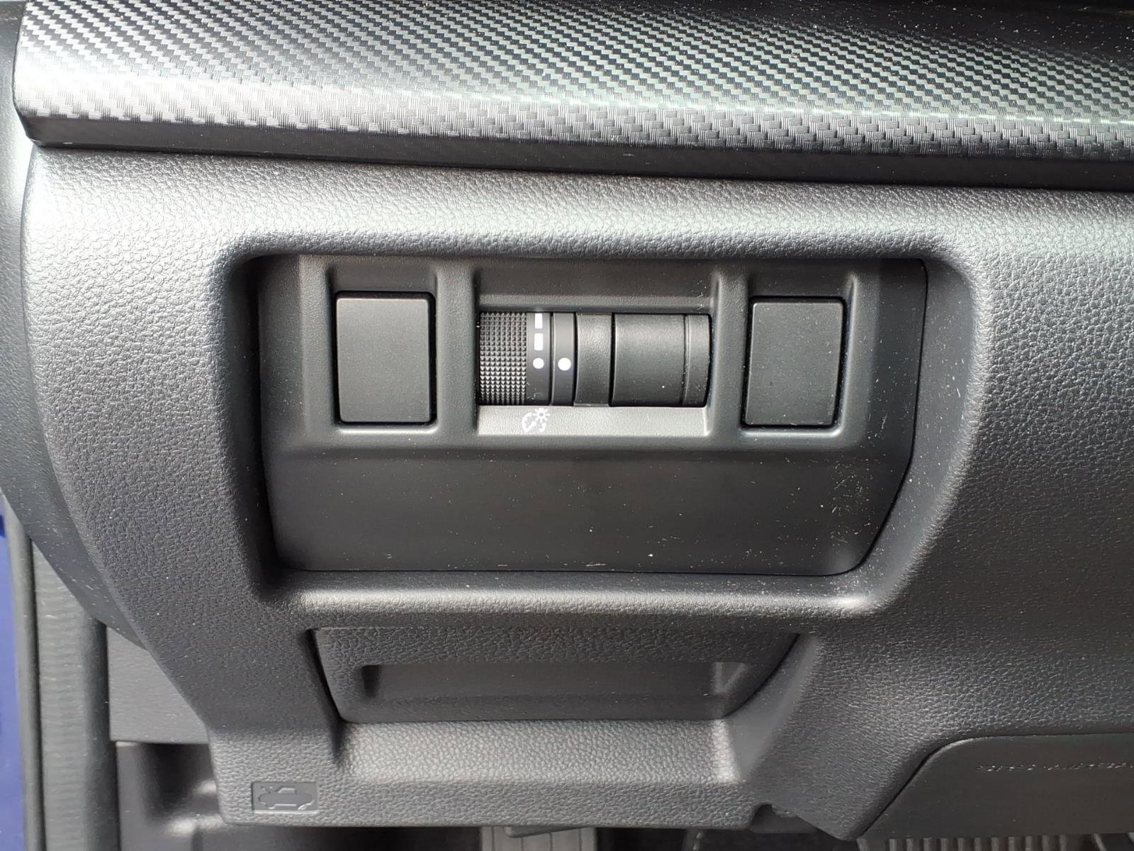 Certified 2024 Subaru Crosstrek 2.0i Premium image 19