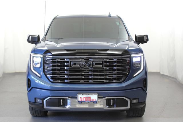 Used 2025 GMC Sierra 1500 Denali Ultimate AWD/4WD image 3