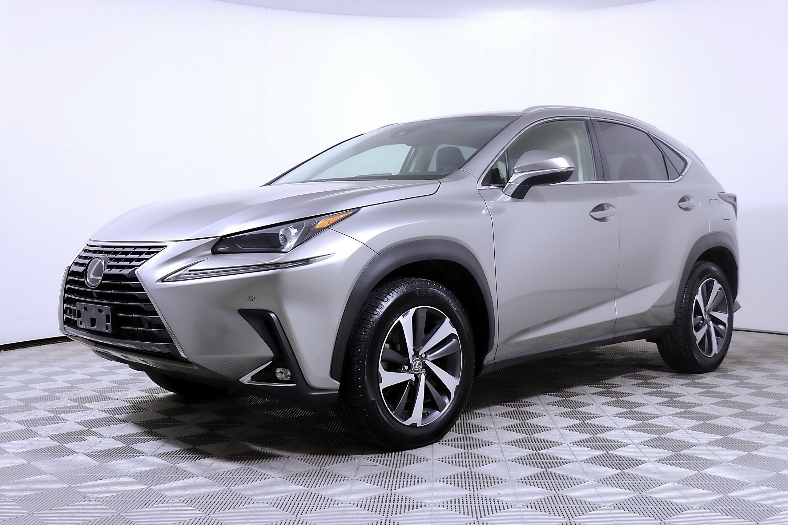 Used 2018 Lexus NX 300 FWD w/ Premium Package image 2