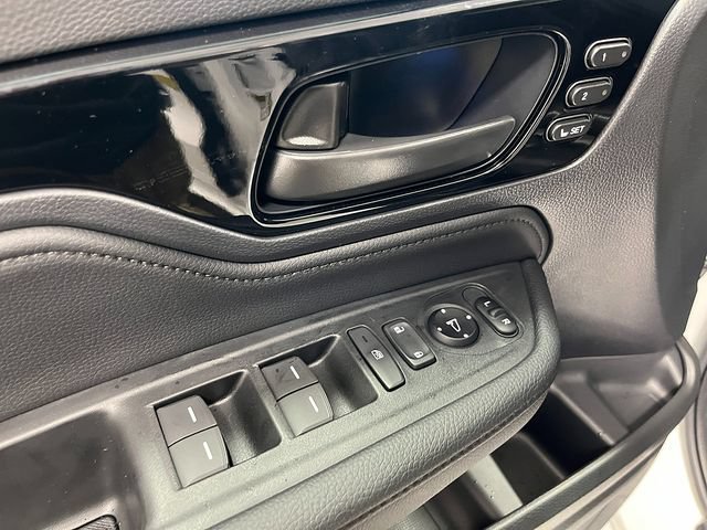 New 2026 Honda Odyssey Touring image 9