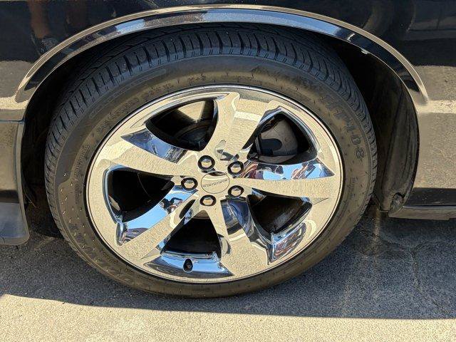 Used 2012 Dodge Challenger SXT Plus RWD image 6