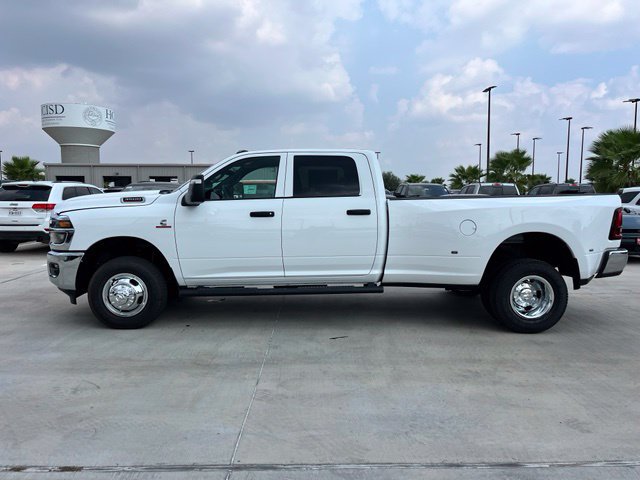 New 2027 RAM 3500 Tradesman AWD/4WD image 4