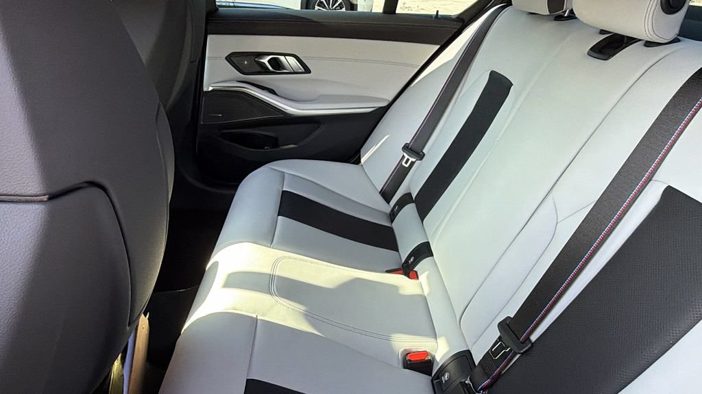 Used 2026 BMW M3 Competition RWD image 31