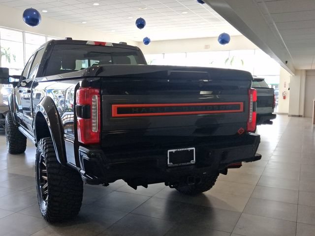 Used 2024 Ford F250 Lariat w/ Lariat Ultimate Package AWD/4WD image 3