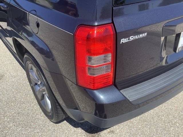 Used 2014 Jeep Patriot High Altitude FWD image 34