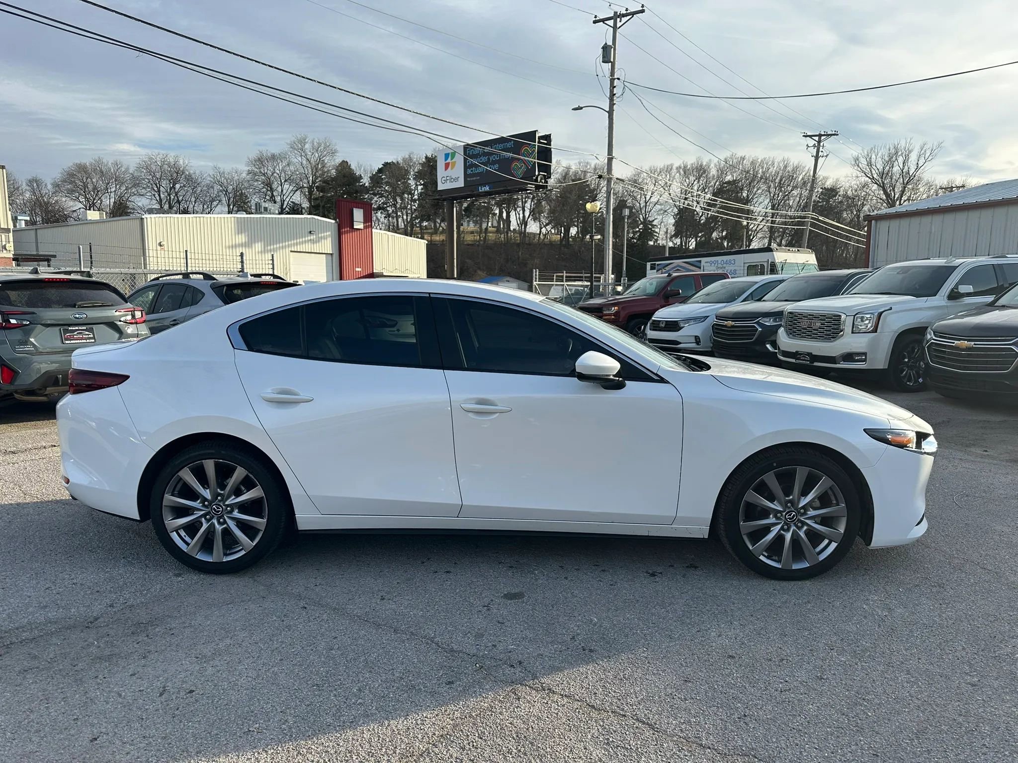 Used 2019 MAZDA MAZDA3 Sedan w/ Preferred Package FWD image 6