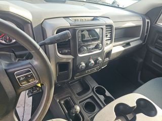 Used 2018 RAM 2500 Tradesman w/ Chrome Appearance Group image 8