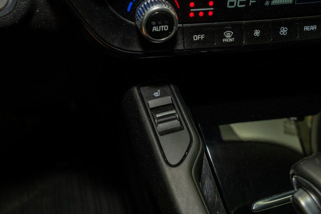 Used 2023 Kia Telluride S image 16