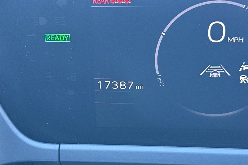 Used 2023 Toyota bZ4X Limited image 30