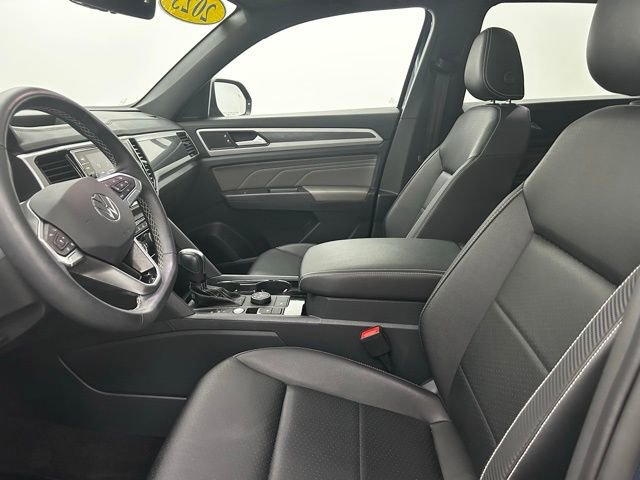 Used 2023 Volkswagen Atlas Cross Sport SEL image 31