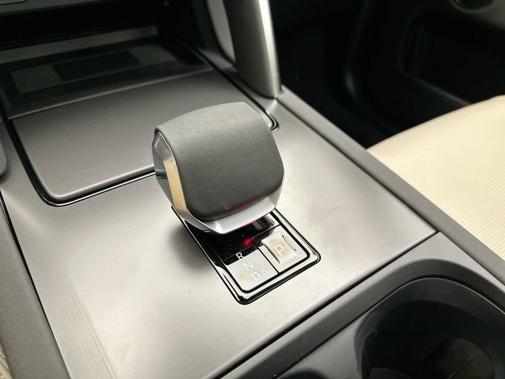 Used 2025 Land Rover Discovery Sport S AWD/4WD image 10