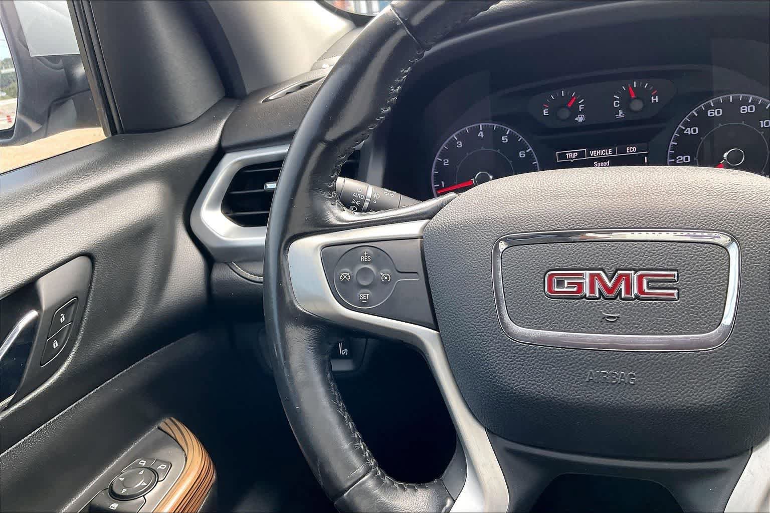 Used 2018 GMC Acadia SLE FWD image 23