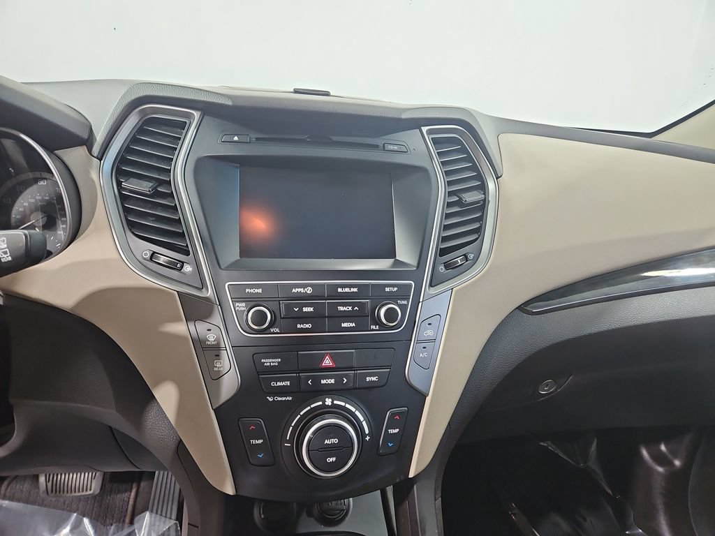 Used 2017 Hyundai Santa Fe Sport AWD/4WD image 19
