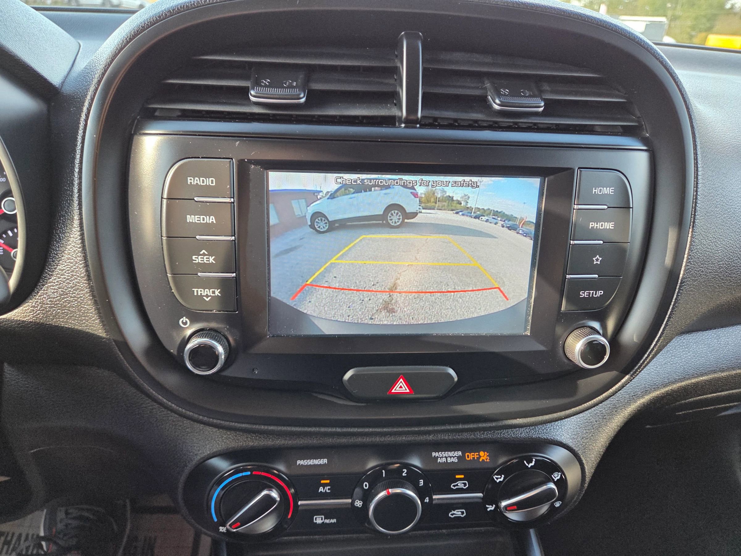 Used 2020 Kia Soul LX image 27